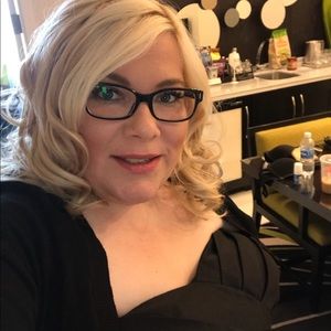 Meet your Posher, Kelly